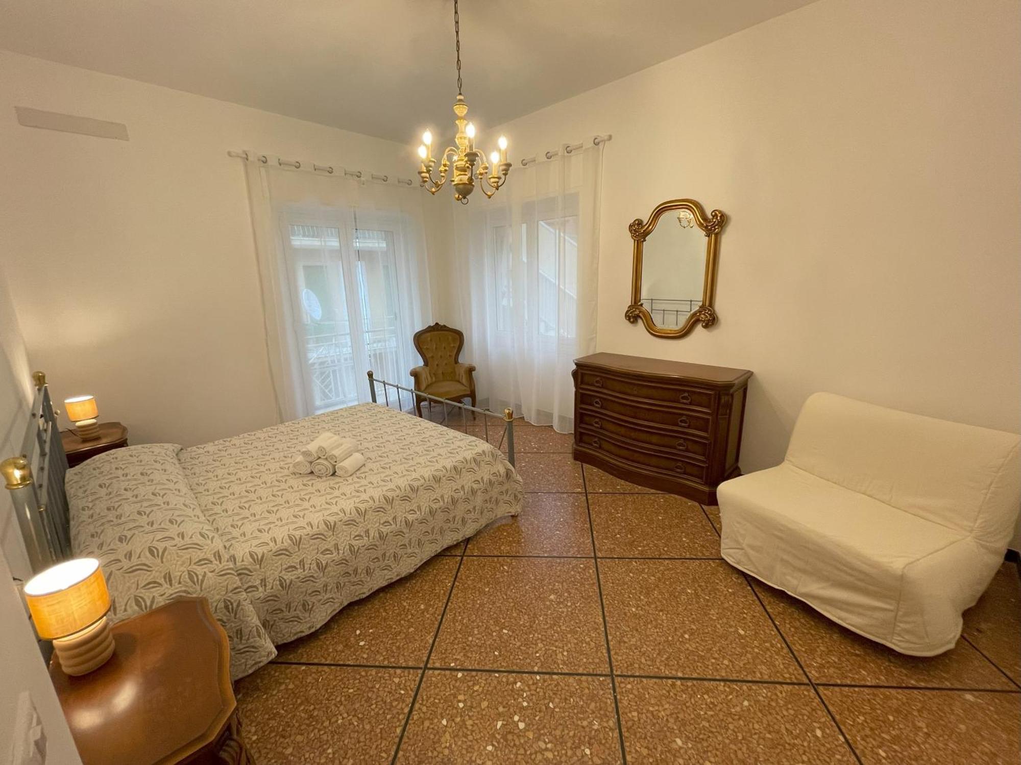 Airaldi8 - Trilocale Nel Budello Ampio E Soleggiato 50 M Dal Mare Alassio Exteriér fotografie