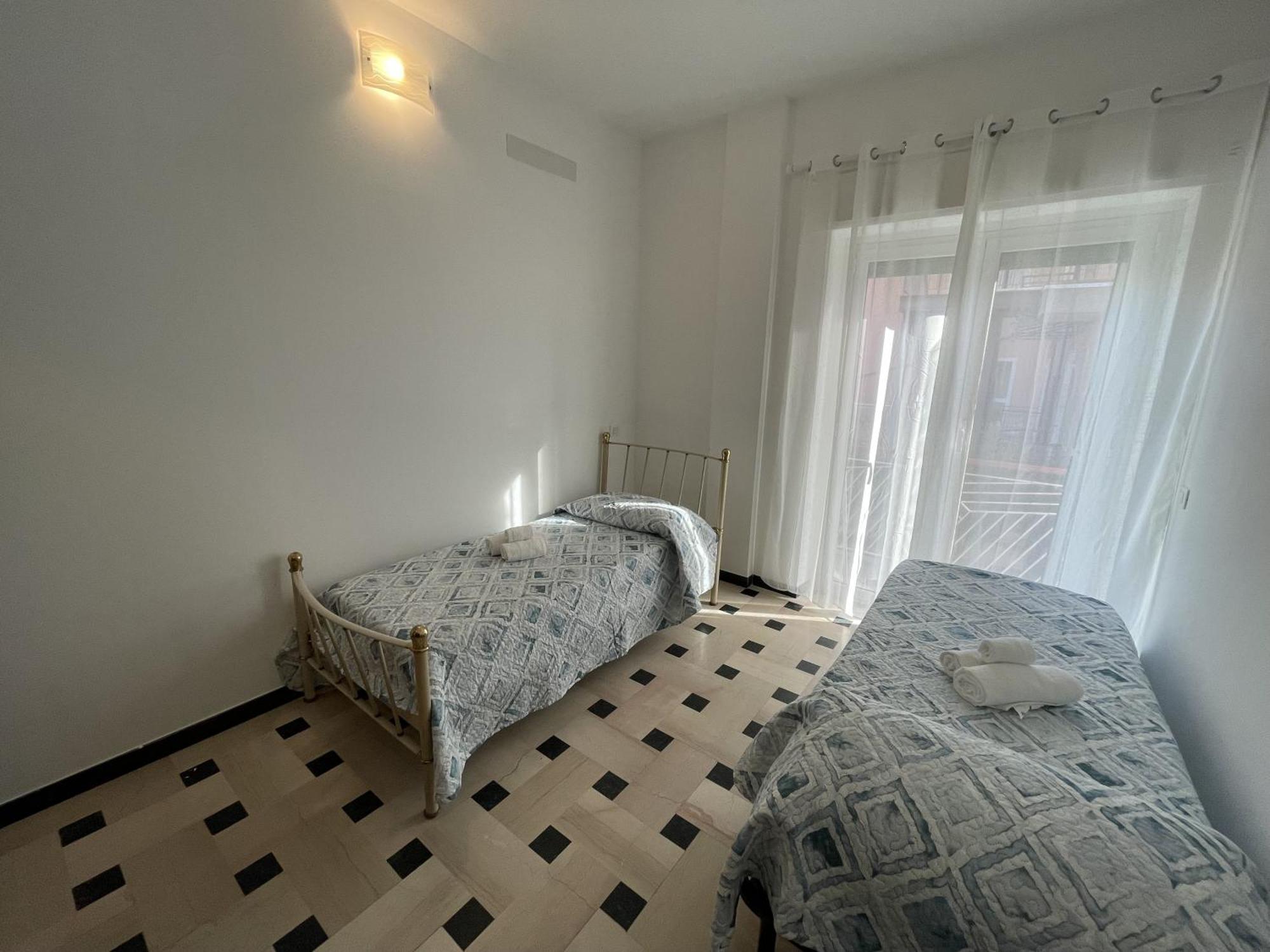 Airaldi8 - Trilocale Nel Budello Ampio E Soleggiato 50 M Dal Mare Alassio Pokoj fotografie